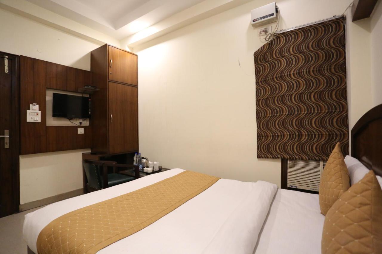 Hotel Gaylord International - New Delhi Exterior photo