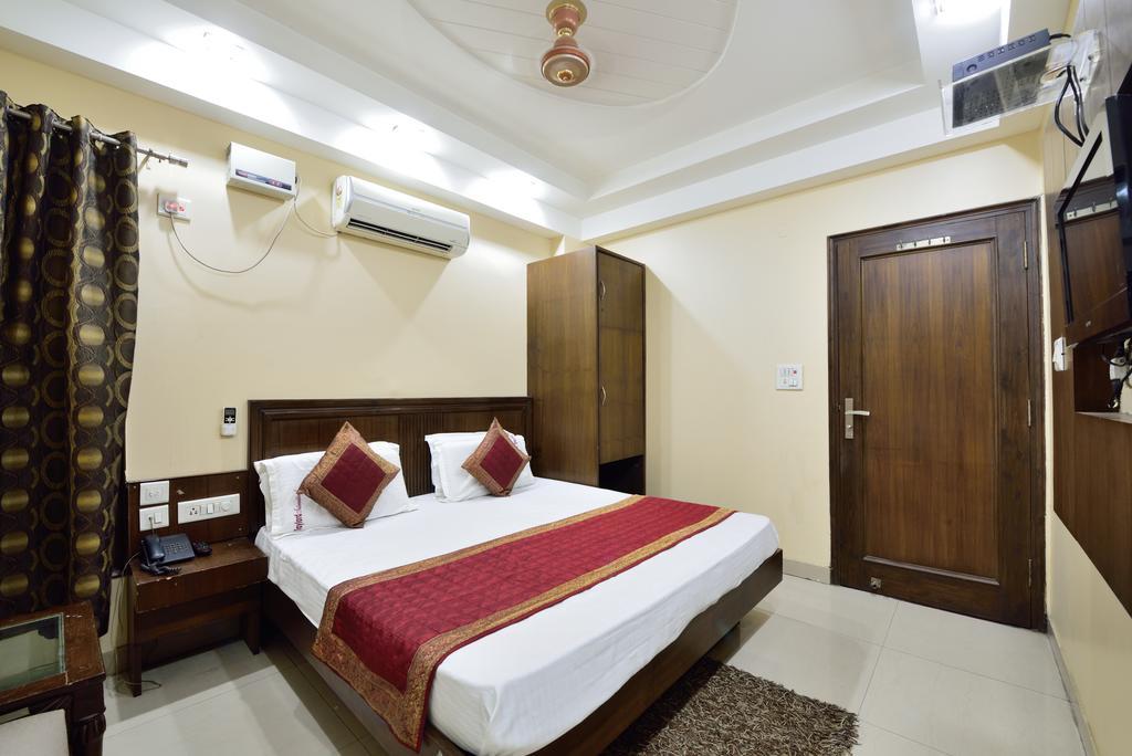 Hotel Gaylord International - New Delhi Exterior photo